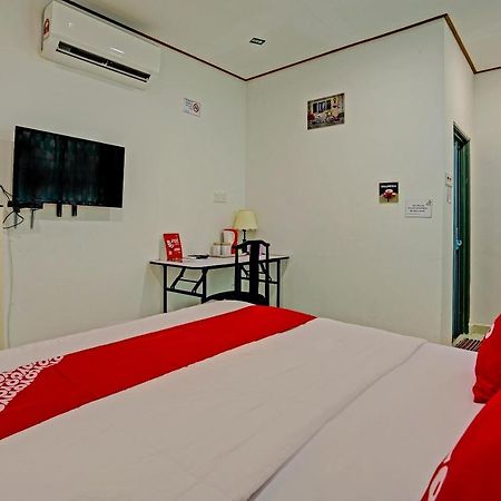 Hotel Capital O 90423 Teratai Chalet Kampong Raja Esterno foto